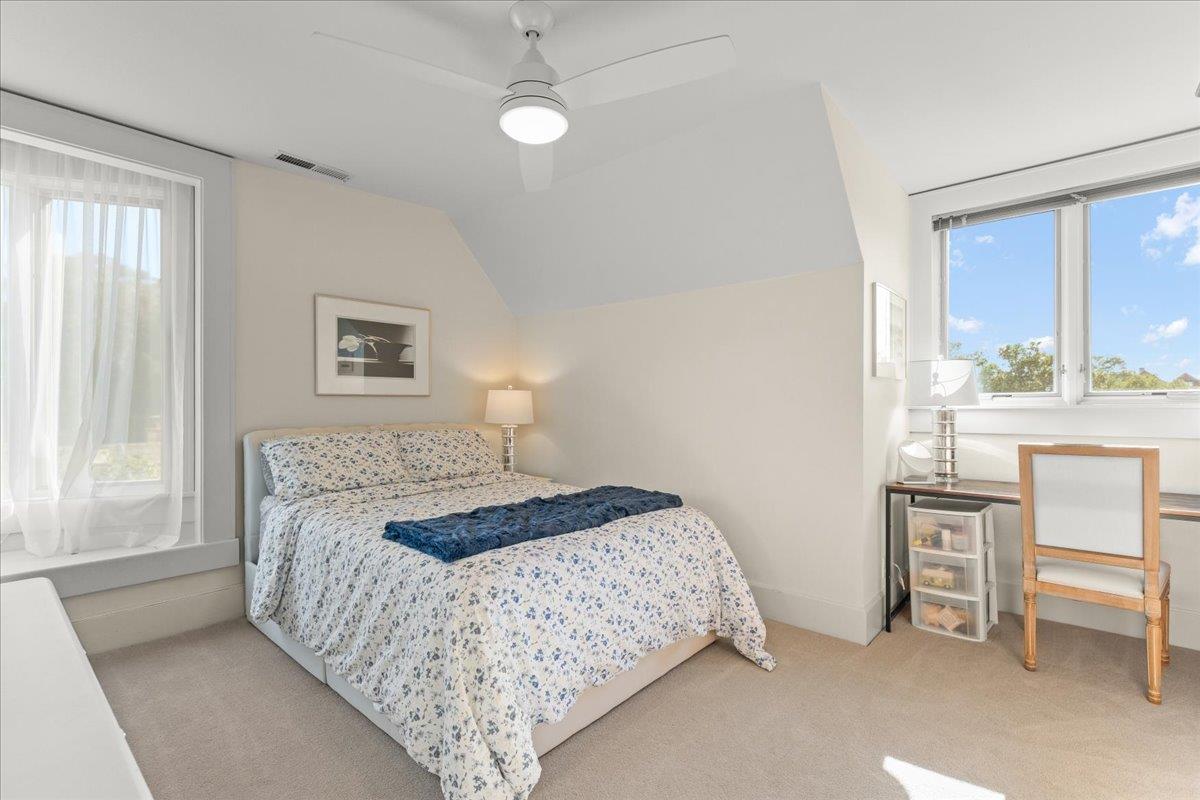 Detail Gallery Image 28 of 49 For 117 Moore Creek Rd, Santa Cruz,  CA 95060 - 4 Beds | 3/1 Baths