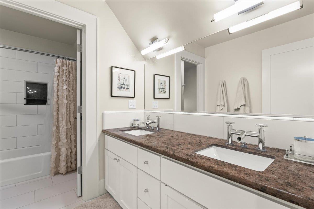 Detail Gallery Image 29 of 49 For 117 Moore Creek Rd, Santa Cruz,  CA 95060 - 4 Beds | 3/1 Baths