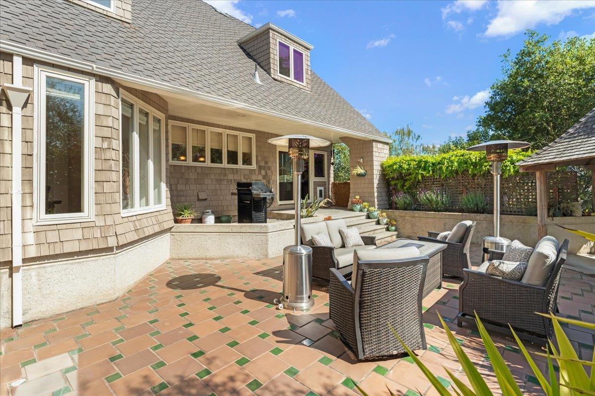 Detail Gallery Image 31 of 49 For 117 Moore Creek Rd, Santa Cruz,  CA 95060 - 4 Beds | 3/1 Baths