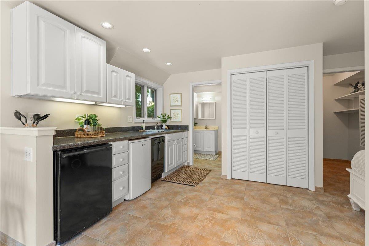 Detail Gallery Image 40 of 49 For 117 Moore Creek Rd, Santa Cruz,  CA 95060 - 4 Beds | 3/1 Baths