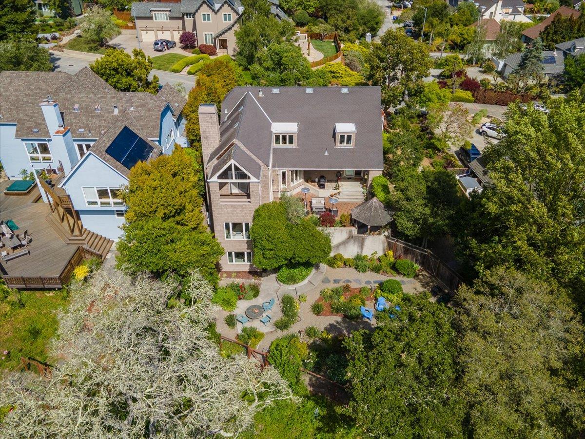 Detail Gallery Image 47 of 49 For 117 Moore Creek Rd, Santa Cruz,  CA 95060 - 4 Beds | 3/1 Baths