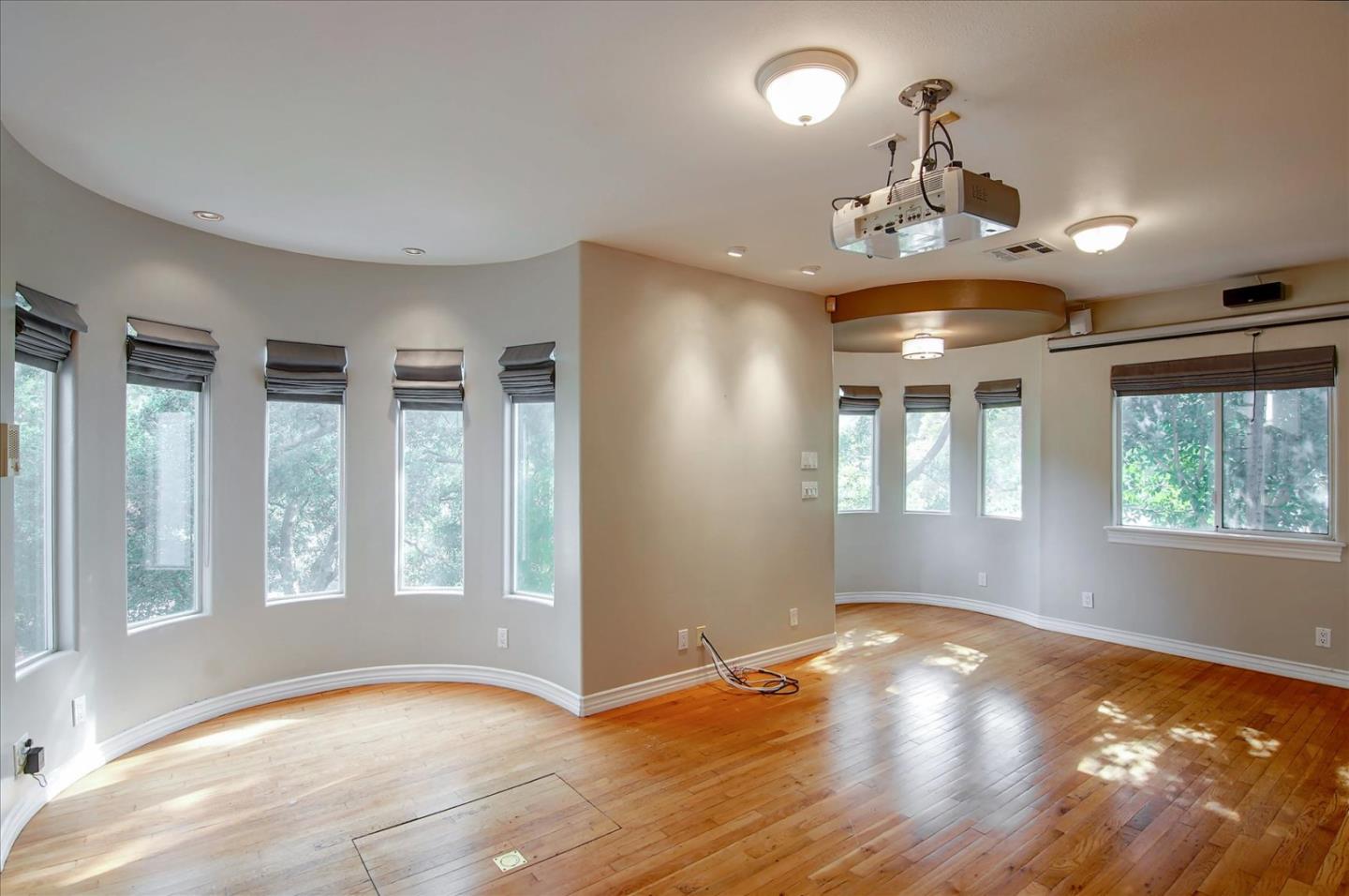 Detail Gallery Image 13 of 62 For 8527 Wonderland Ave, Los Angeles,  CA 90046 - 2 Beds | 2 Baths