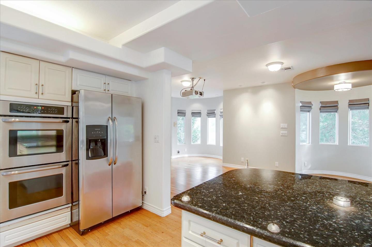 Detail Gallery Image 20 of 62 For 8527 Wonderland Ave, Los Angeles,  CA 90046 - 2 Beds | 2 Baths