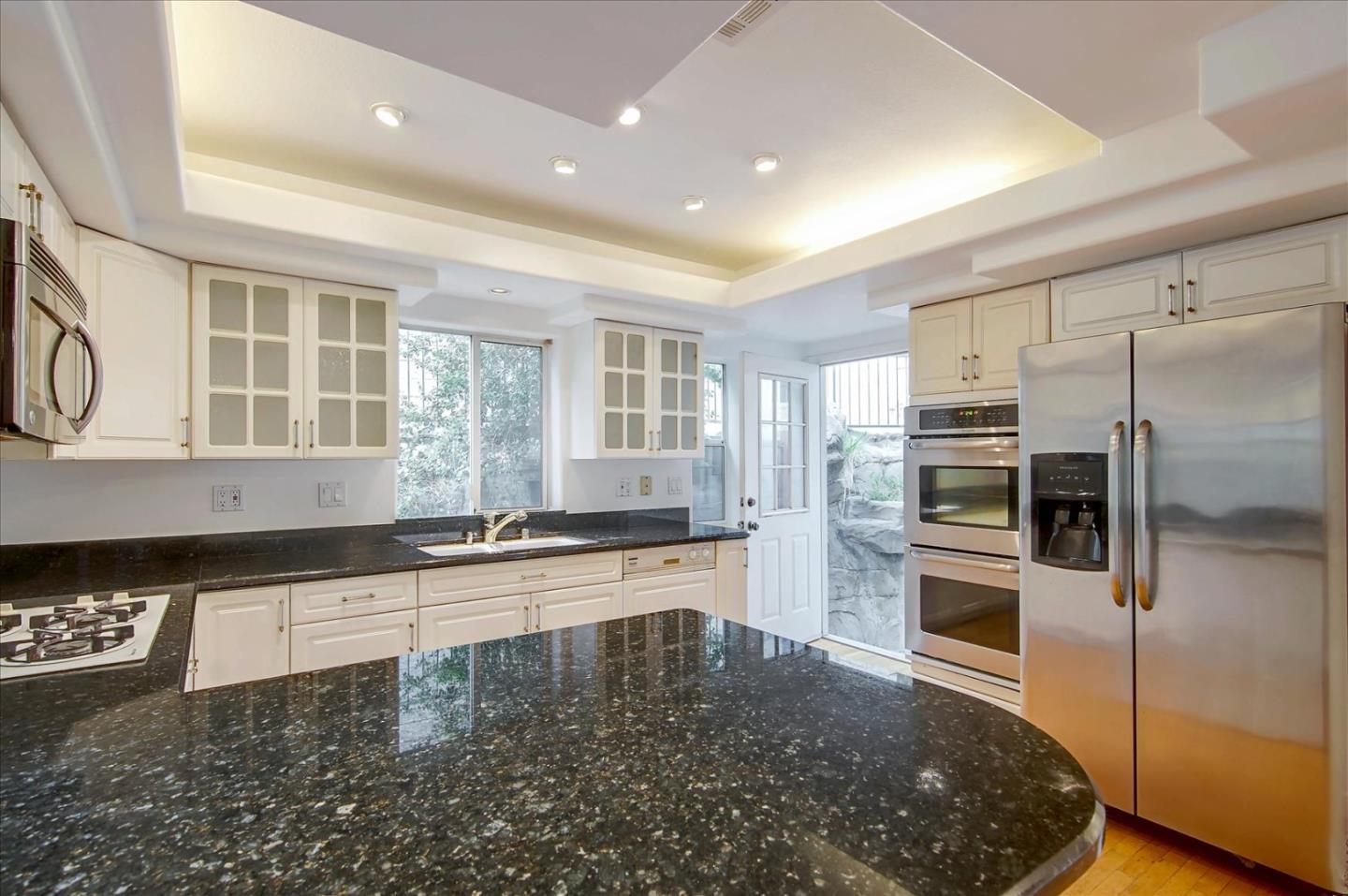 Detail Gallery Image 21 of 62 For 8527 Wonderland Ave, Los Angeles,  CA 90046 - 2 Beds | 2 Baths