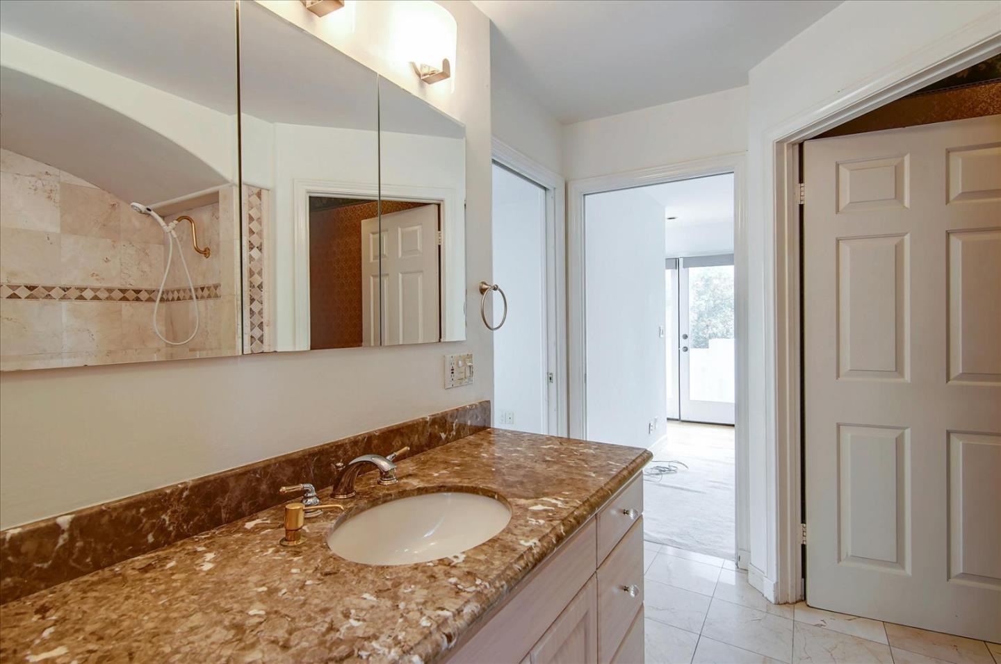 Detail Gallery Image 41 of 62 For 8527 Wonderland Ave, Los Angeles,  CA 90046 - 2 Beds | 2 Baths