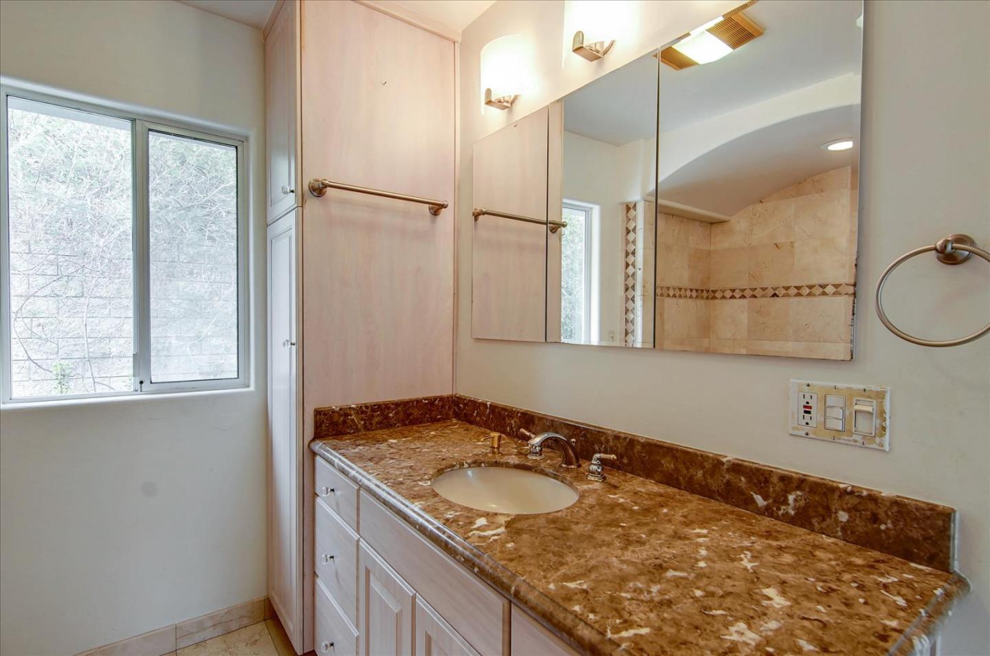 Detail Gallery Image 42 of 62 For 8527 Wonderland Ave, Los Angeles,  CA 90046 - 2 Beds | 2 Baths