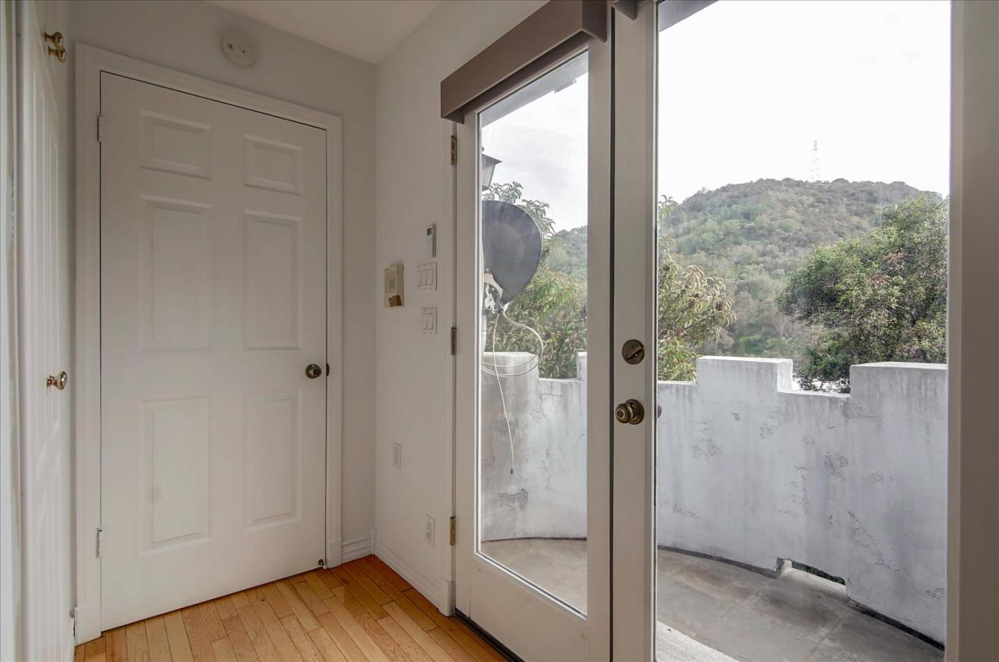 Detail Gallery Image 45 of 62 For 8527 Wonderland Ave, Los Angeles,  CA 90046 - 2 Beds | 2 Baths