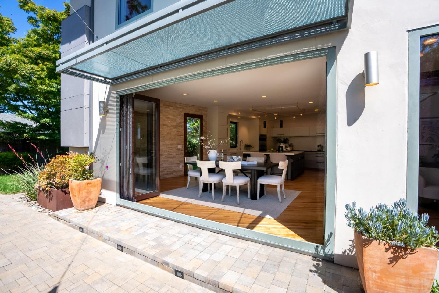 Detail Gallery Image 10 of 62 For 1675 Collingwood Ave, San Jose,  CA 95125 - 3 Beds | 2/1 Baths