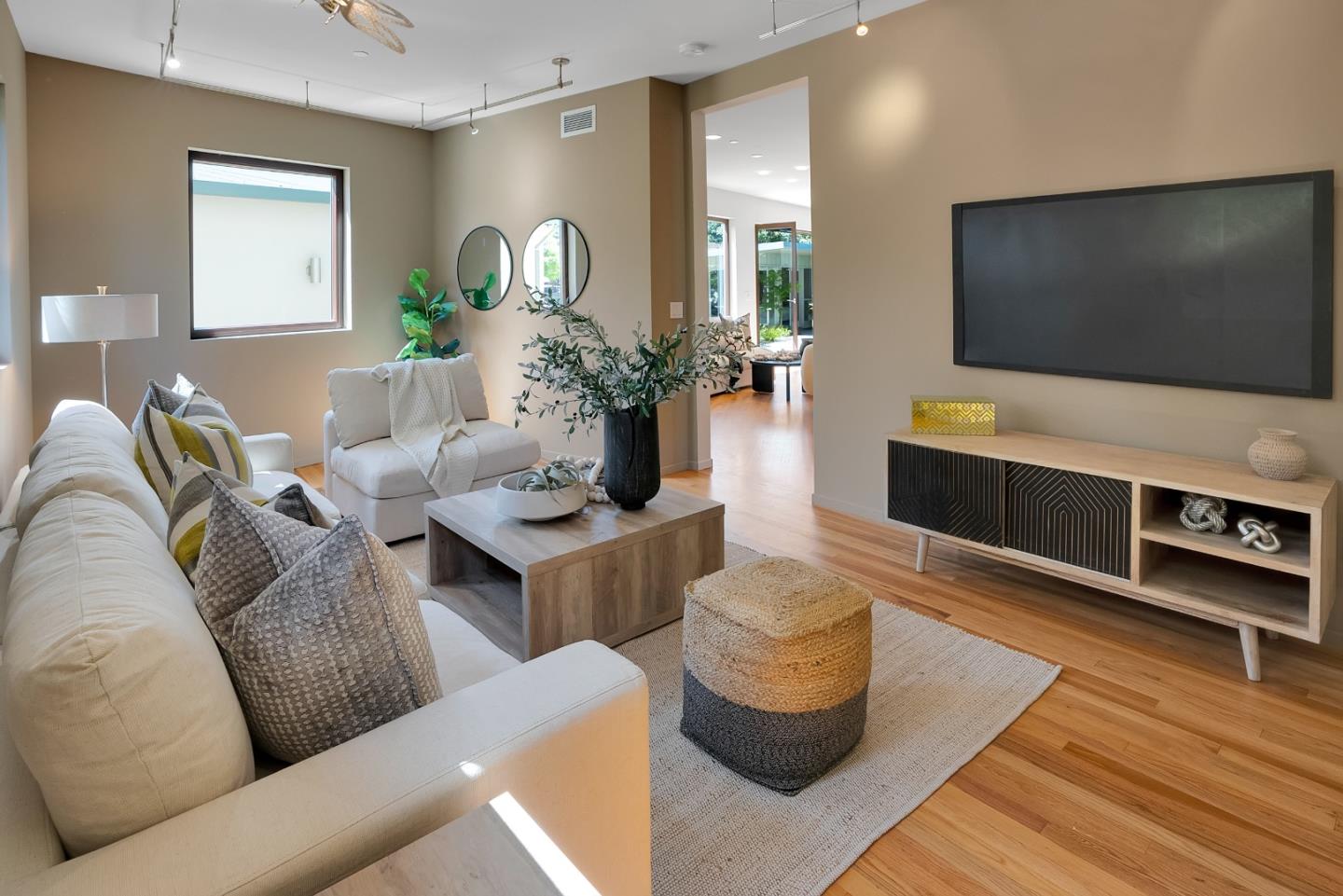 Detail Gallery Image 19 of 62 For 1675 Collingwood Ave, San Jose,  CA 95125 - 3 Beds | 2/1 Baths