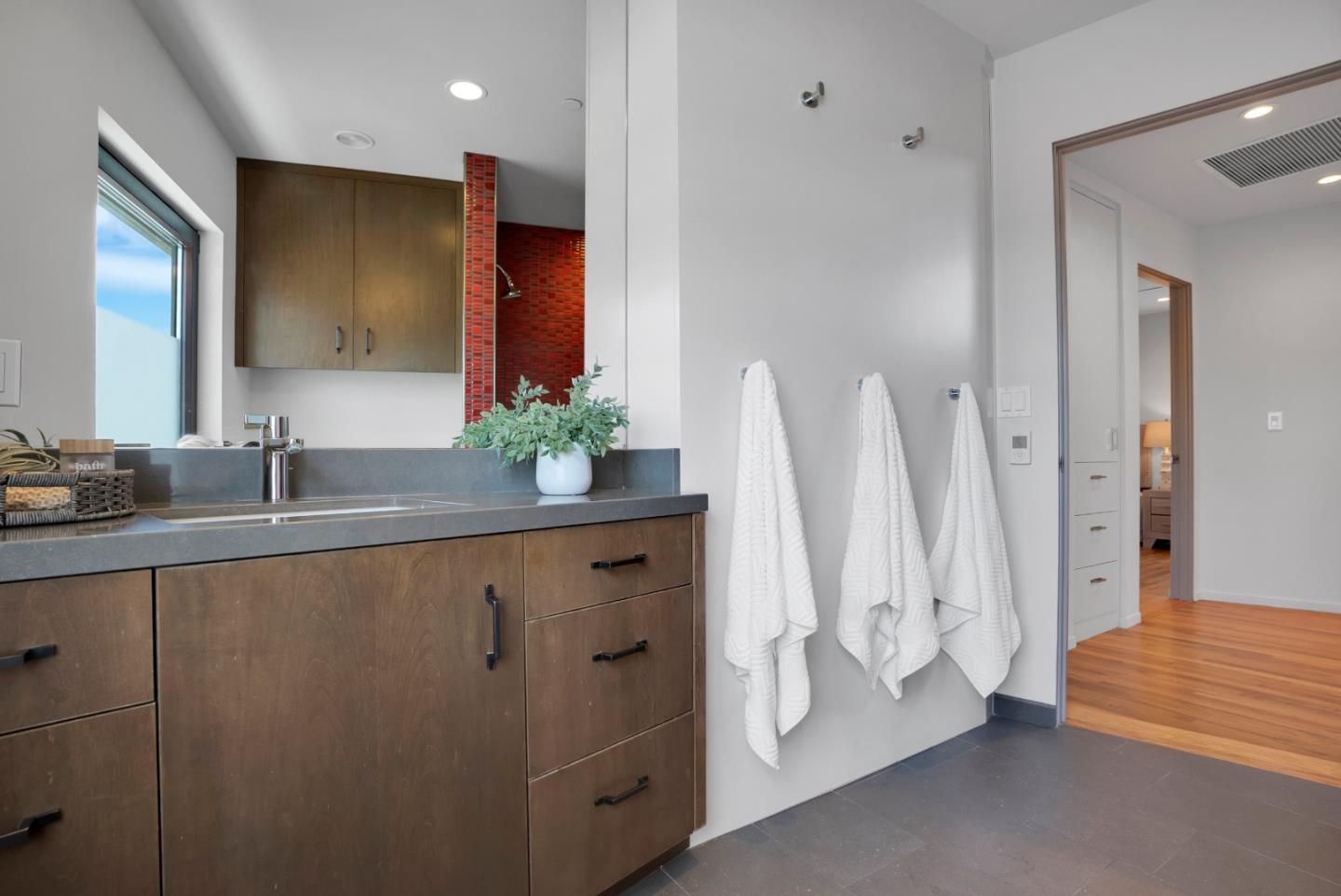 Detail Gallery Image 36 of 62 For 1675 Collingwood Ave, San Jose,  CA 95125 - 3 Beds | 2/1 Baths