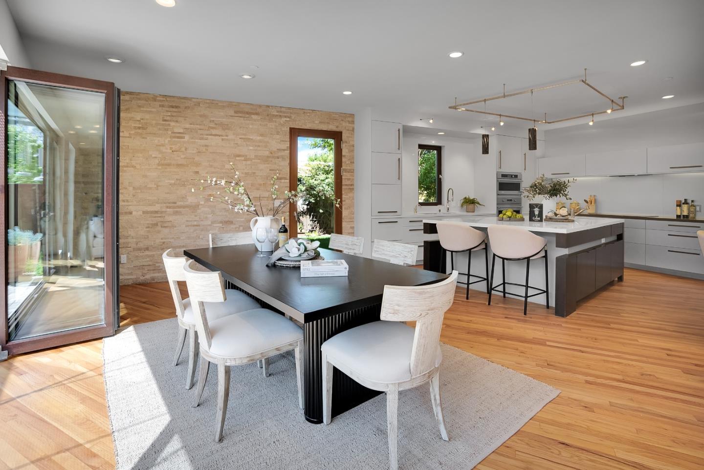Detail Gallery Image 6 of 62 For 1675 Collingwood Ave, San Jose,  CA 95125 - 3 Beds | 2/1 Baths