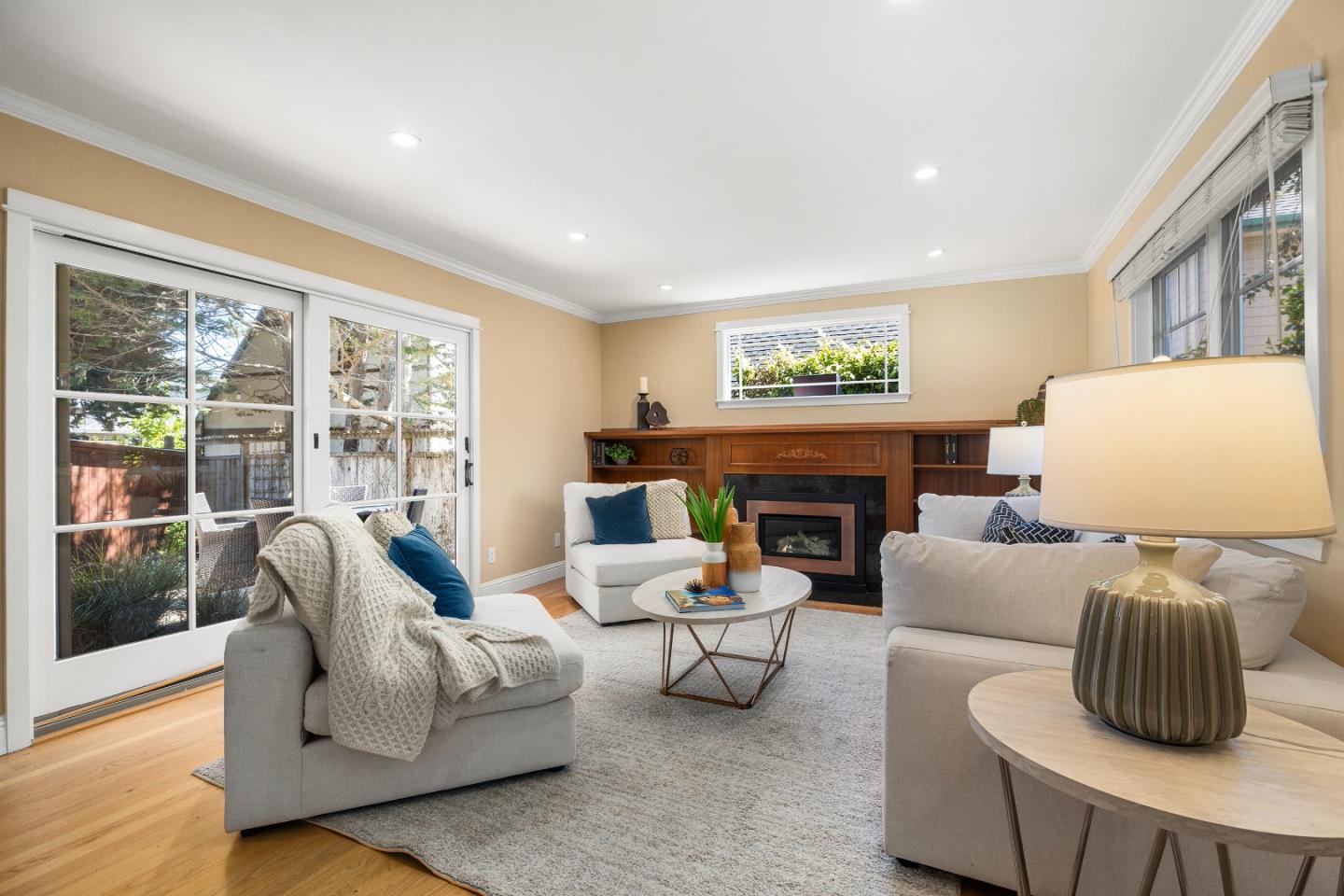 Detail Gallery Image 7 of 48 For 130 Getchell St, Santa Cruz,  CA 95060 - 3 Beds | 3 Baths