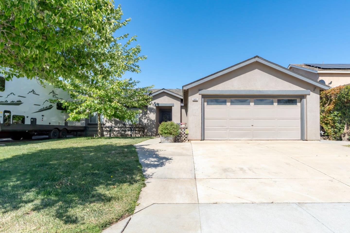 Detail Gallery Image 2 of 36 For 565 Juri Cir, Gonzales,  CA 93926 - 4 Beds | 2 Baths