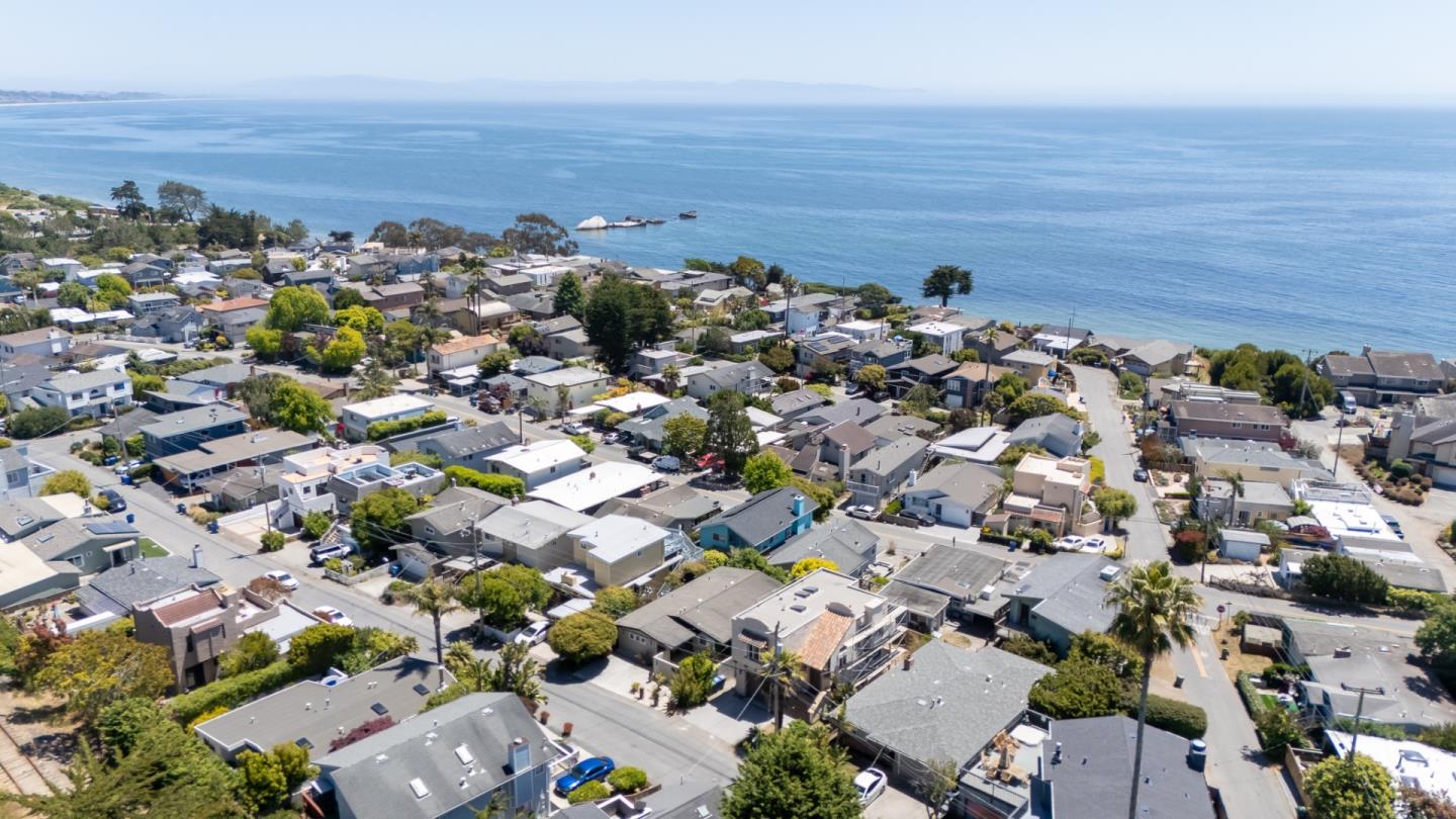 Detail Gallery Image 38 of 50 For 423 Hillcrest Dr, Aptos,  CA 95003 - 3 Beds | 2 Baths
