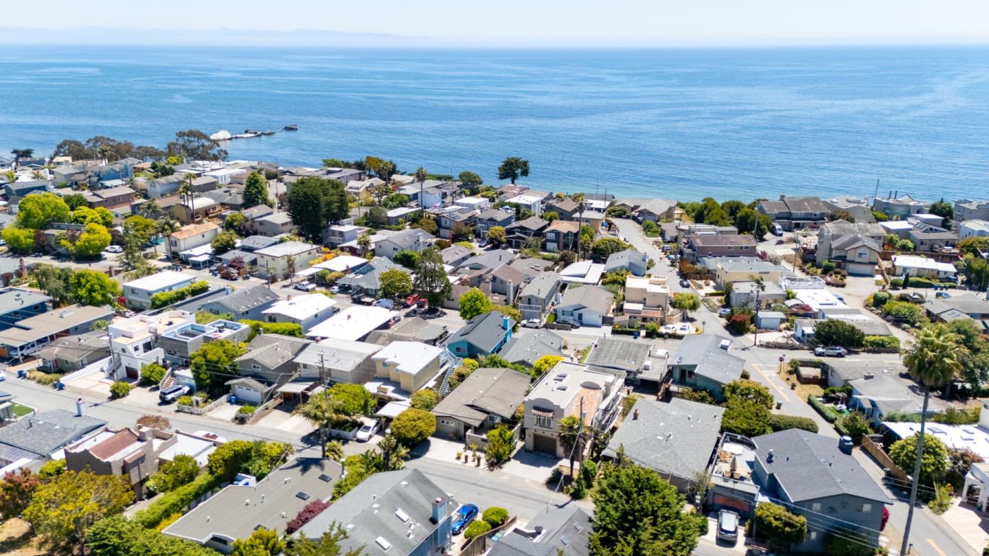 Detail Gallery Image 39 of 50 For 423 Hillcrest Dr, Aptos,  CA 95003 - 3 Beds | 2 Baths