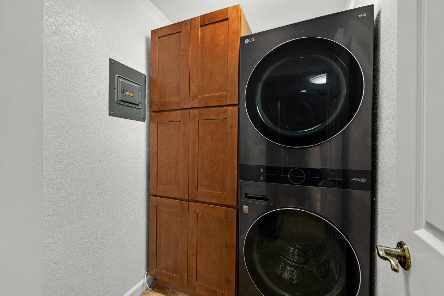 Detail Gallery Image 12 of 25 For 318 Innisfree Dr, Daly City,  CA 94015 - 2 Beds | 2 Baths
