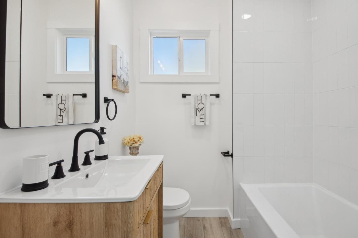 Detail Gallery Image 6 of 18 For 155 Gardiner Ave, South San Francisco,  CA 94080 - 2 Beds | 1 Baths