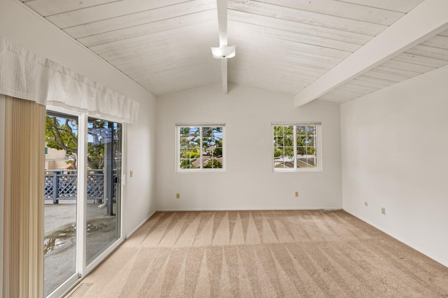 Detail Gallery Image 19 of 39 For 723 Eardley Ave, Pacific Grove,  CA 93950 - 3 Beds | 2 Baths