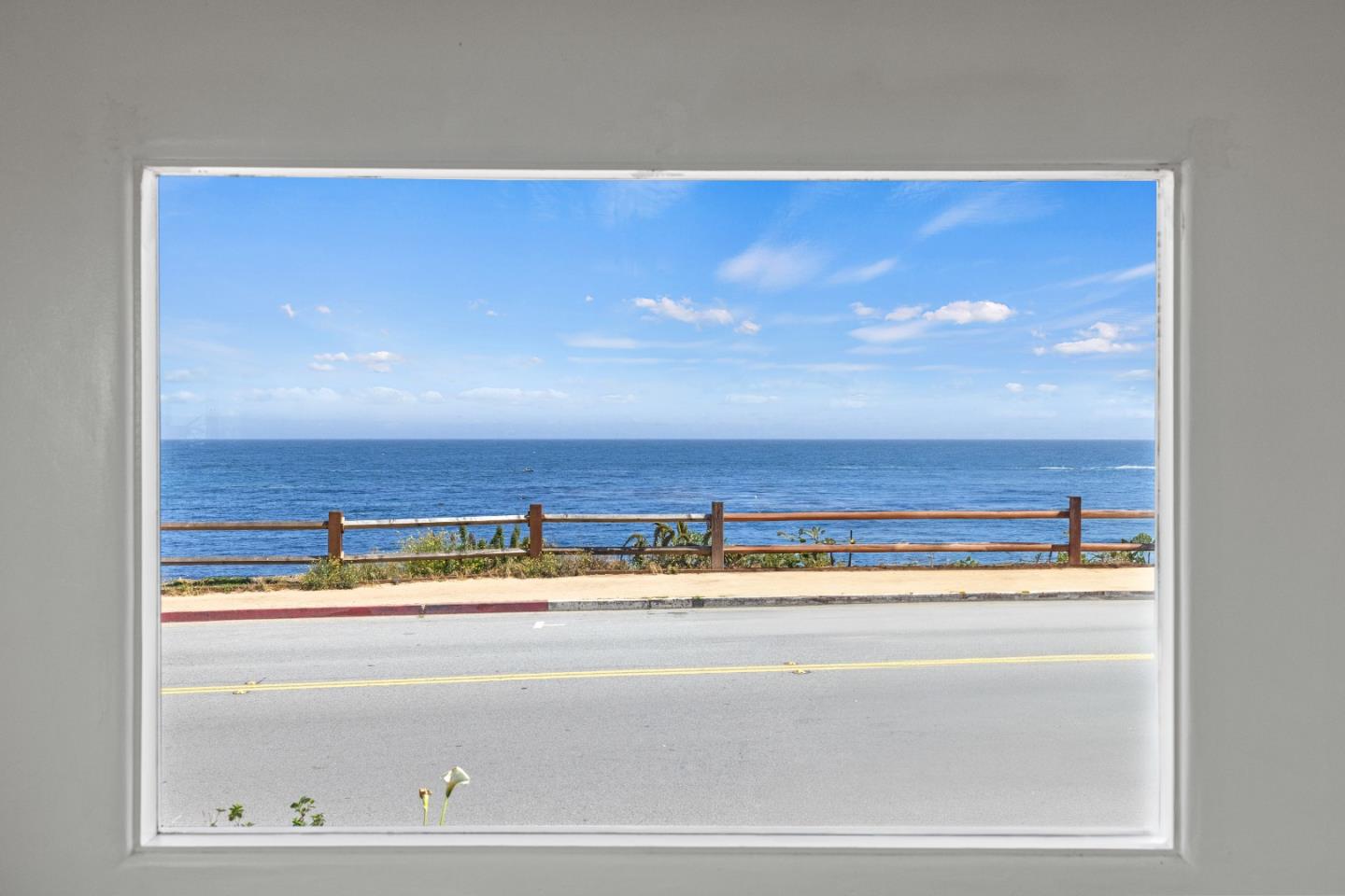 Detail Gallery Image 4 of 10 For 813 Ocean View Blvd, Pacific Grove,  CA 93950 - – Beds | – Baths