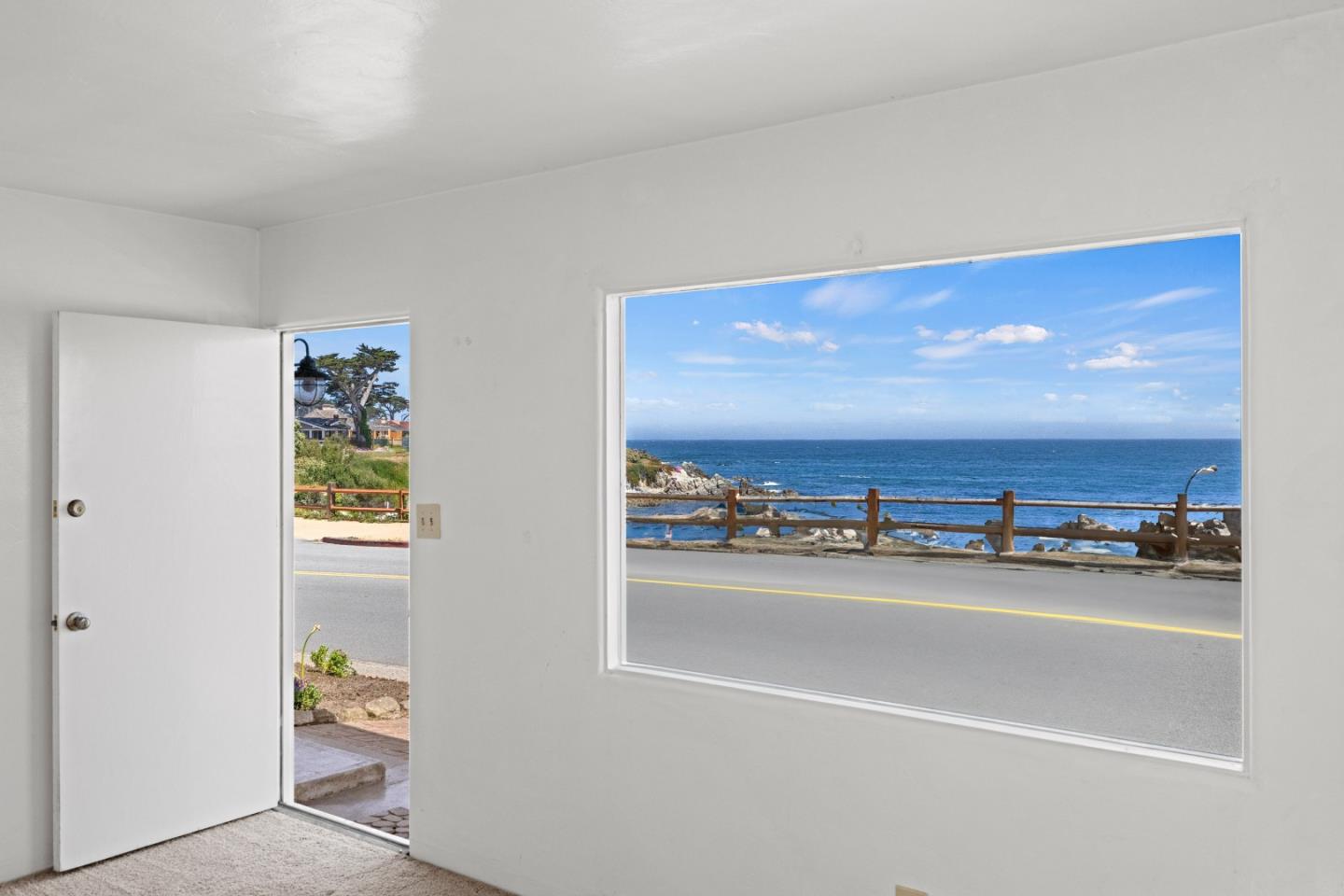 Detail Gallery Image 6 of 10 For 813 Ocean View Blvd, Pacific Grove,  CA 93950 - – Beds | – Baths