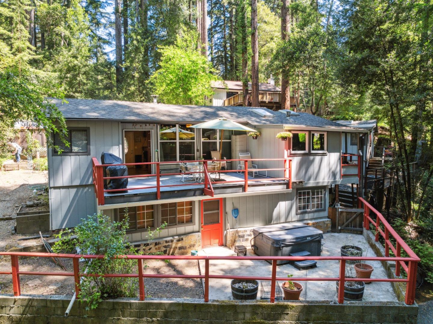Detail Gallery Image 1 of 60 For 495 Primavera Rd, Boulder Creek,  CA 95006 - 5 Beds | 2 Baths