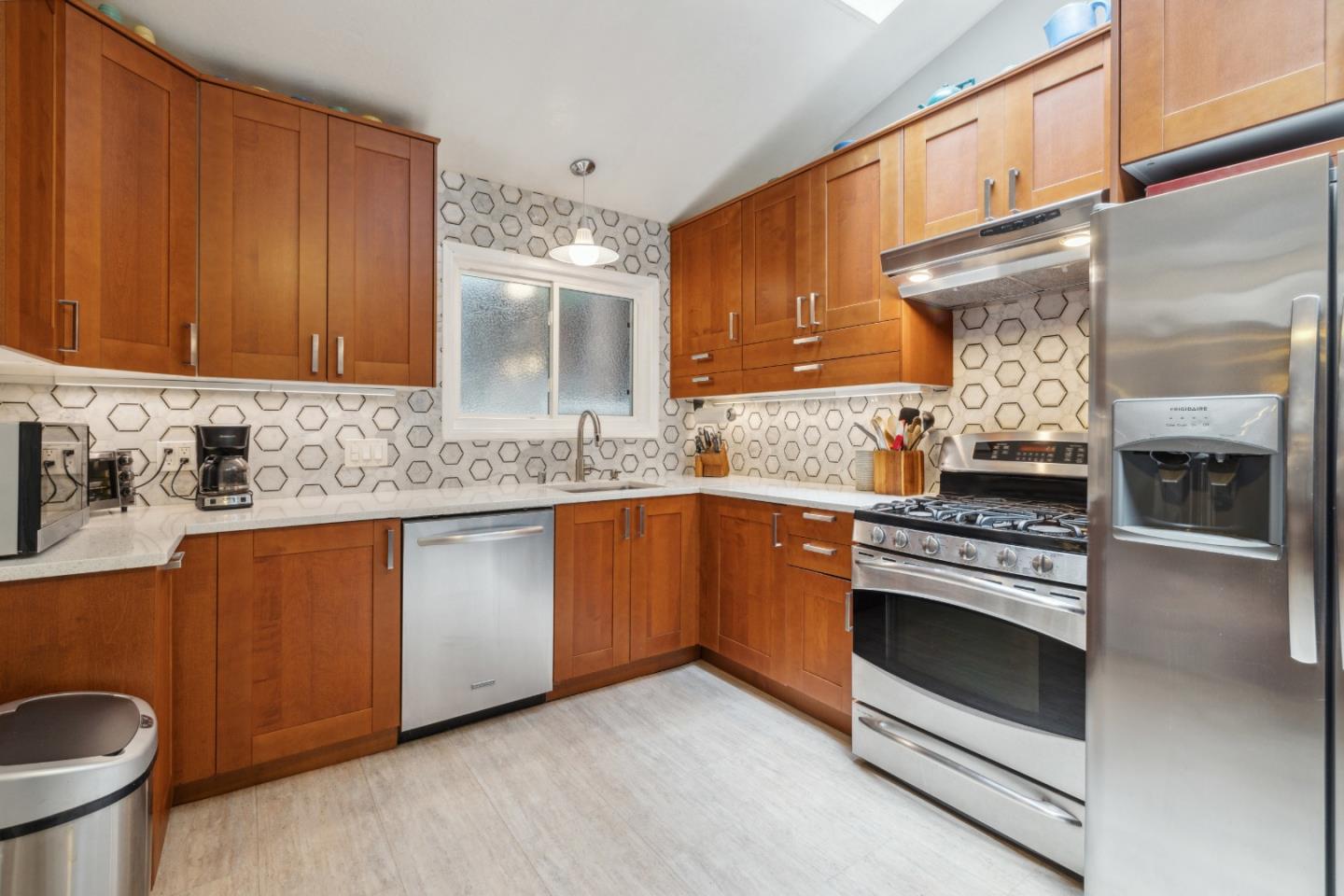 Detail Gallery Image 12 of 60 For 495 Primavera Rd, Boulder Creek,  CA 95006 - 5 Beds | 2 Baths