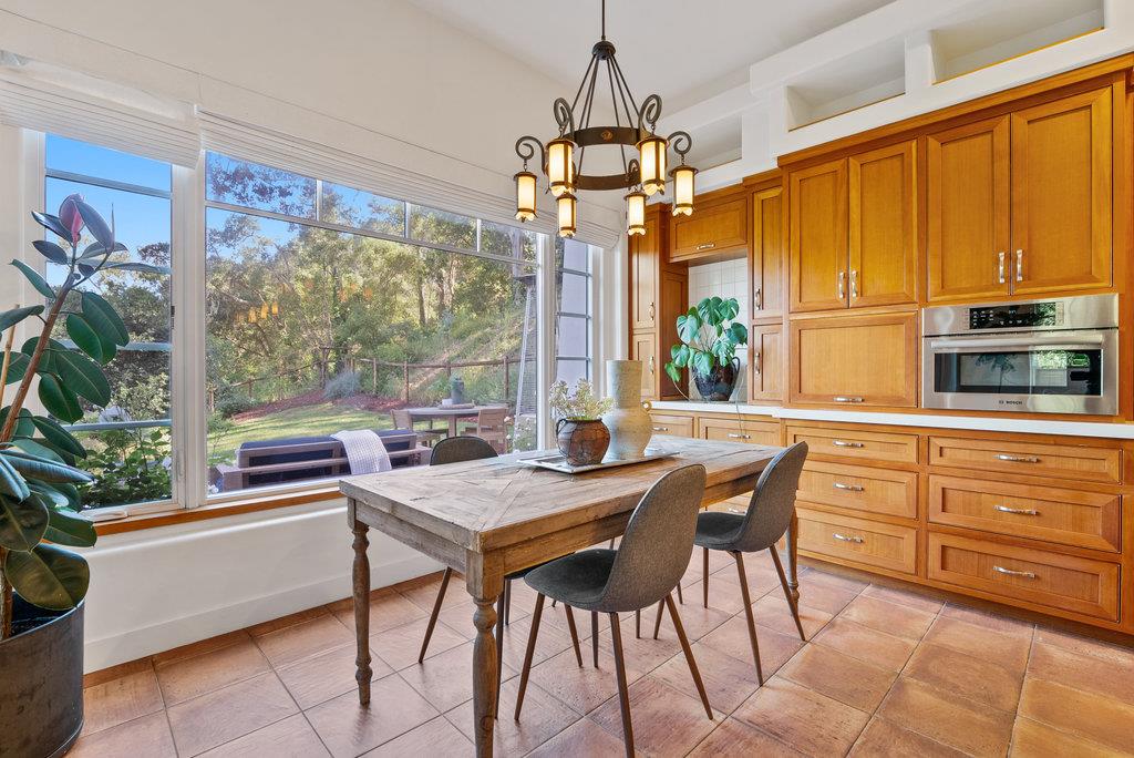 Detail Gallery Image 11 of 38 For 105 Zanzibar Dr, Aptos,  CA 95003 - 4 Beds | 2/1 Baths