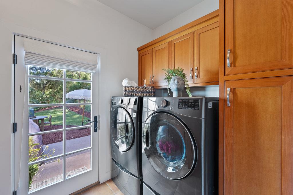 Detail Gallery Image 17 of 38 For 105 Zanzibar Dr, Aptos,  CA 95003 - 4 Beds | 2/1 Baths