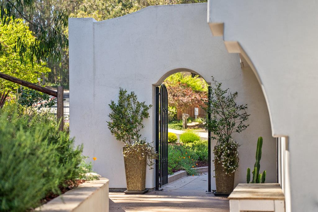 Detail Gallery Image 31 of 38 For 105 Zanzibar Dr, Aptos,  CA 95003 - 4 Beds | 2/1 Baths