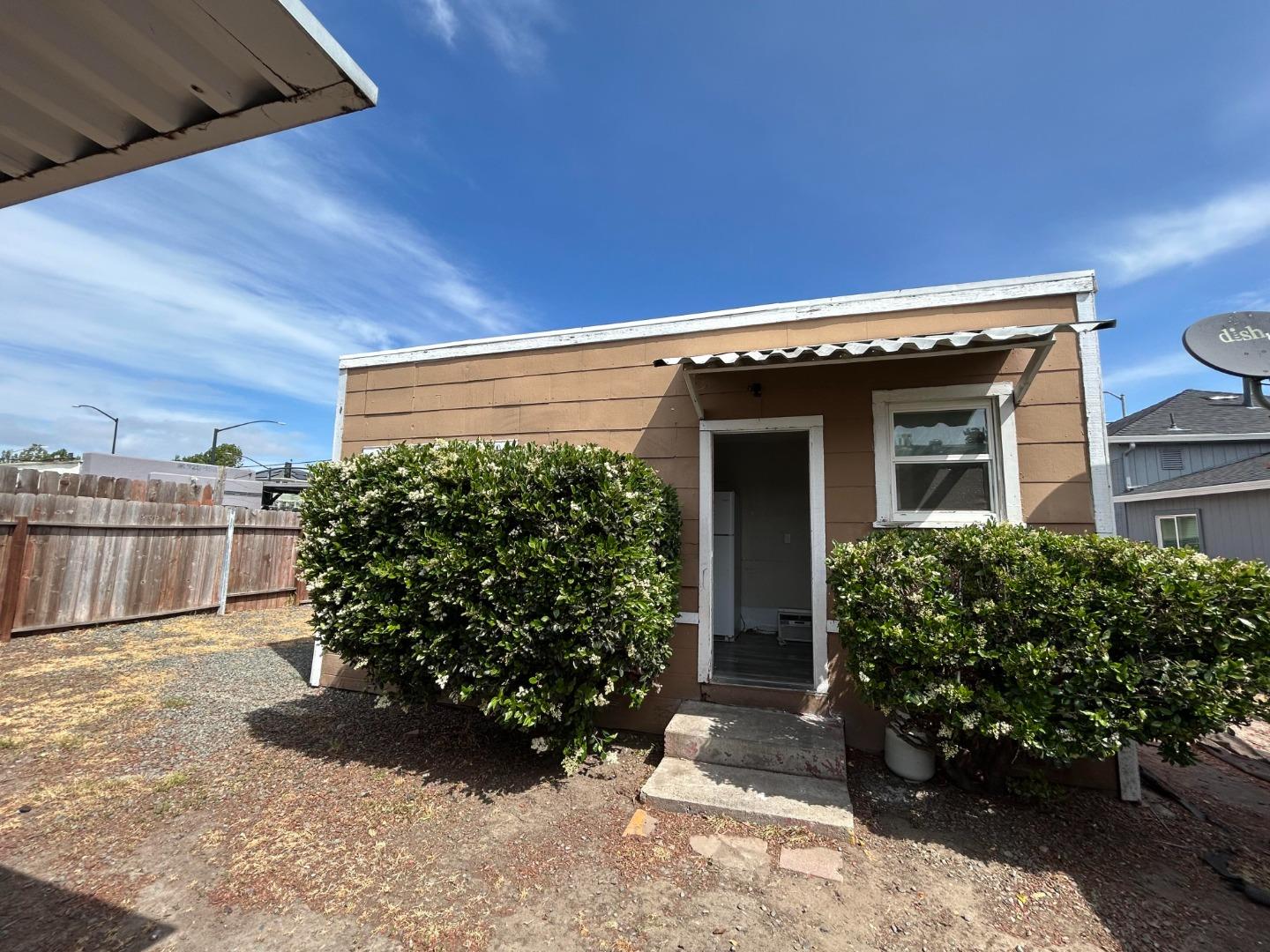 Detail Gallery Image 1 of 7 For 19 Washington St #19-37,  Bay Point,  CA 94565 - 16 Beds | 12 Baths