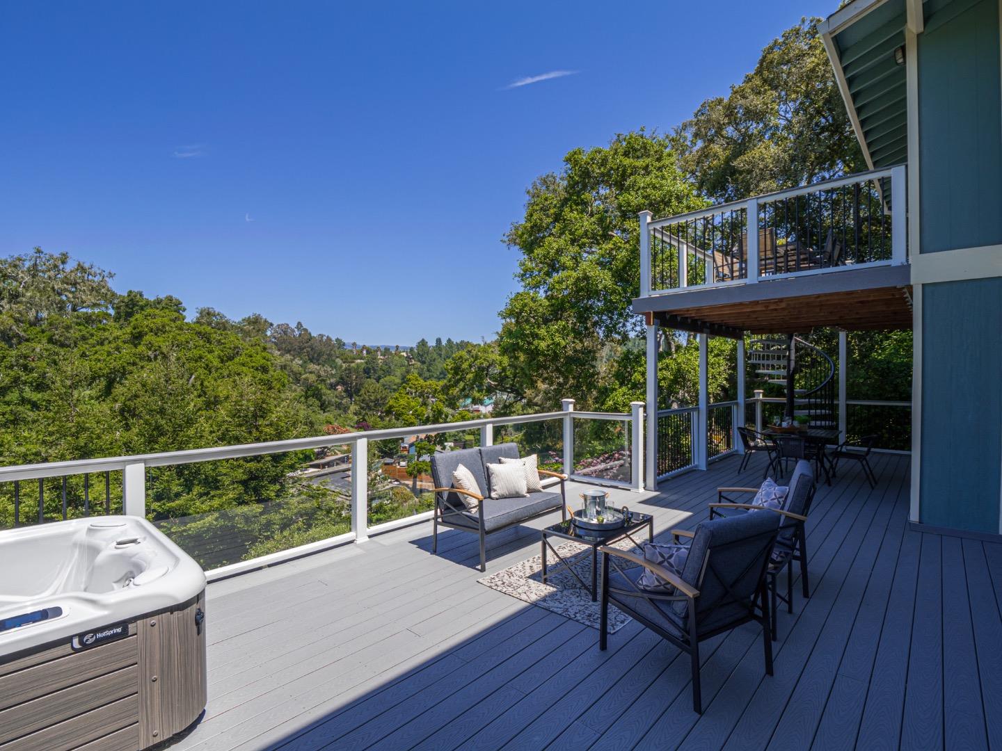 Detail Gallery Image 10 of 98 For 609 Encino Dr, Aptos,  CA 95003 - 3 Beds | 3 Baths