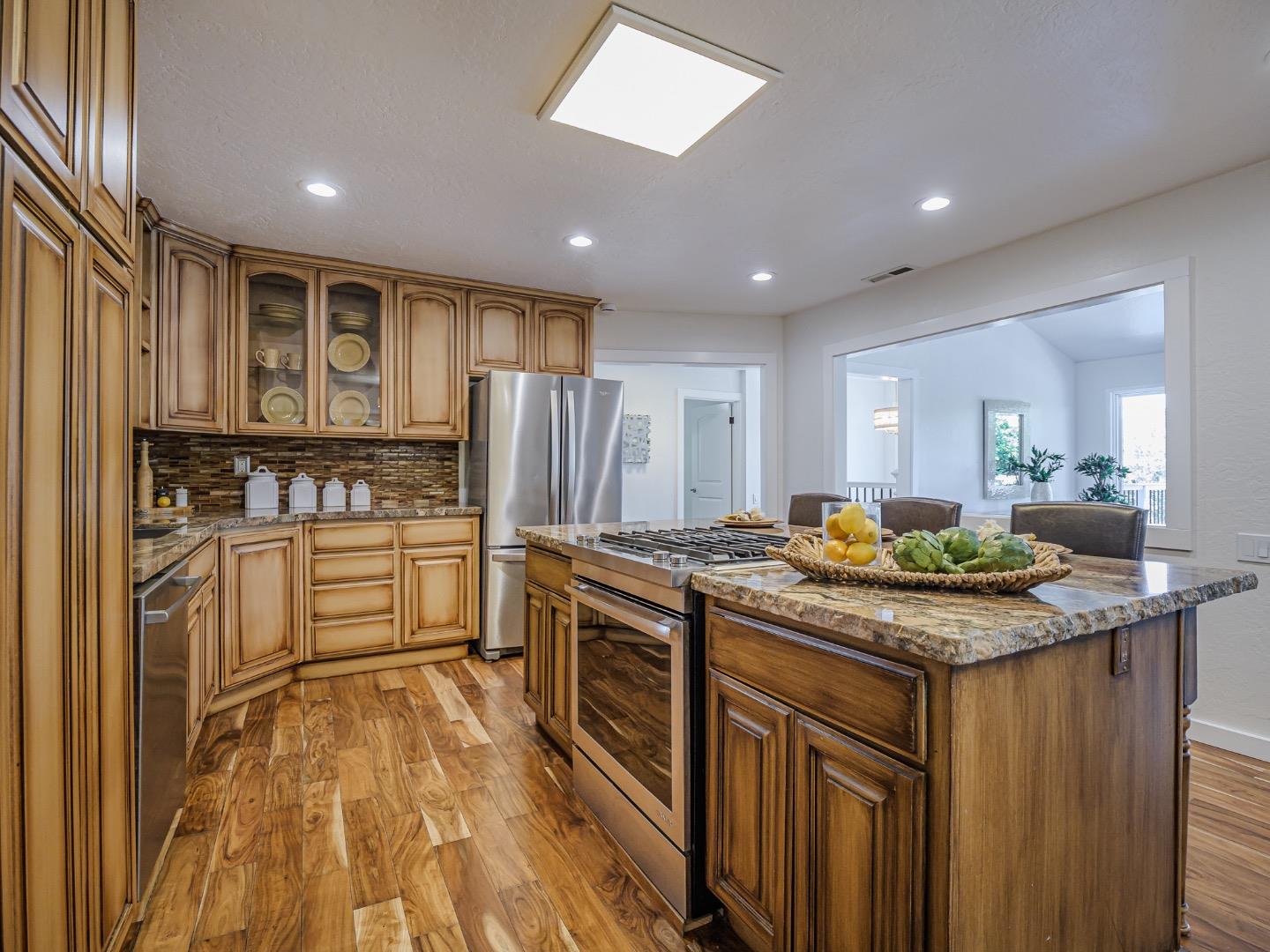 Detail Gallery Image 17 of 98 For 609 Encino Dr, Aptos,  CA 95003 - 3 Beds | 3 Baths