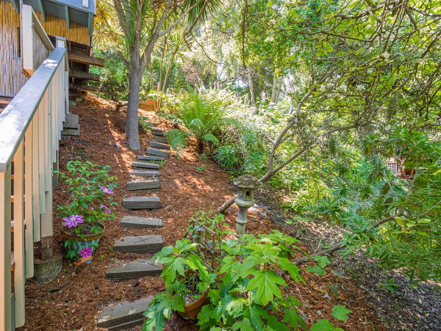 Detail Gallery Image 46 of 98 For 609 Encino Dr, Aptos,  CA 95003 - 3 Beds | 3 Baths