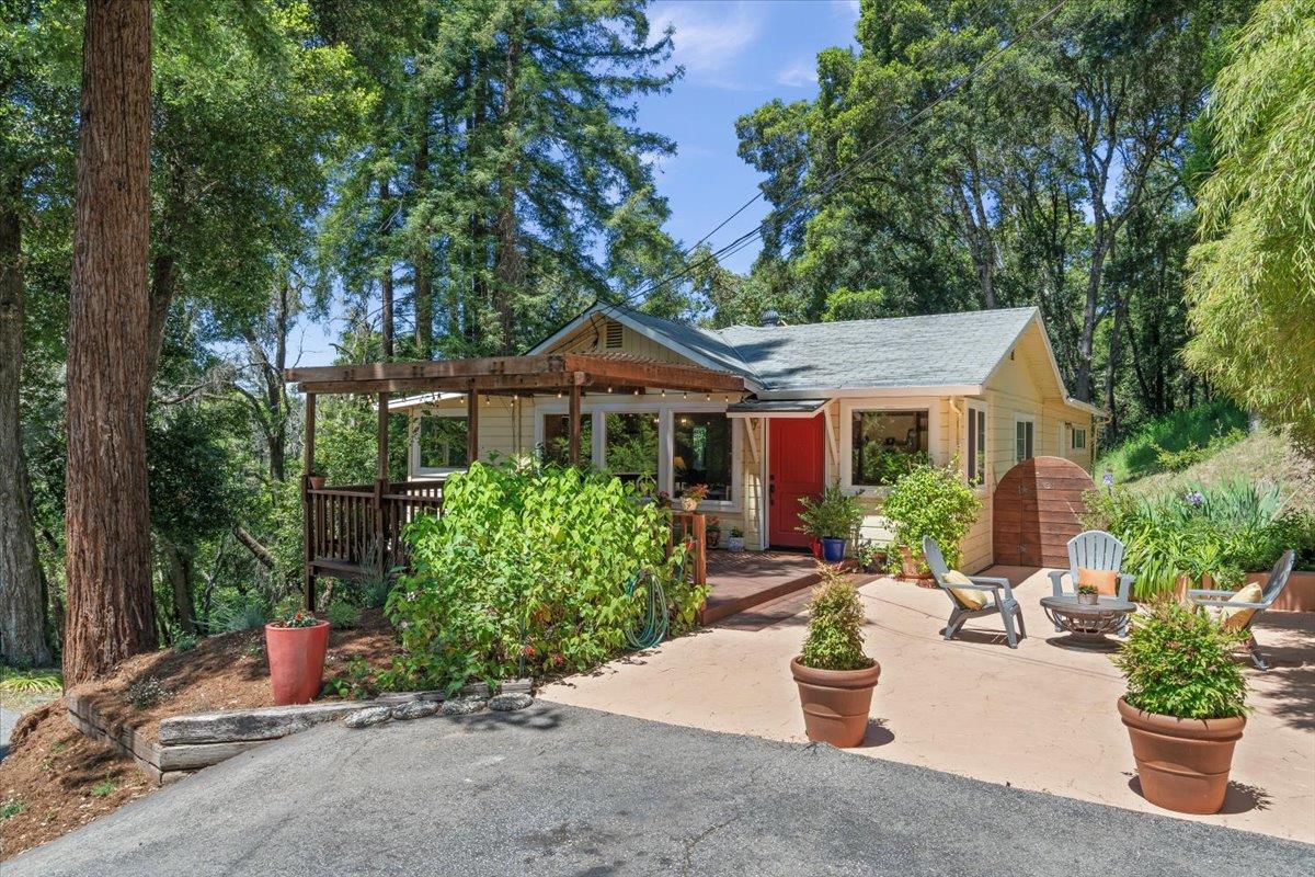 Detail Gallery Image 2 of 54 For 11949 Lakeshore Dr, Felton,  CA 95018 - 3 Beds | 2 Baths