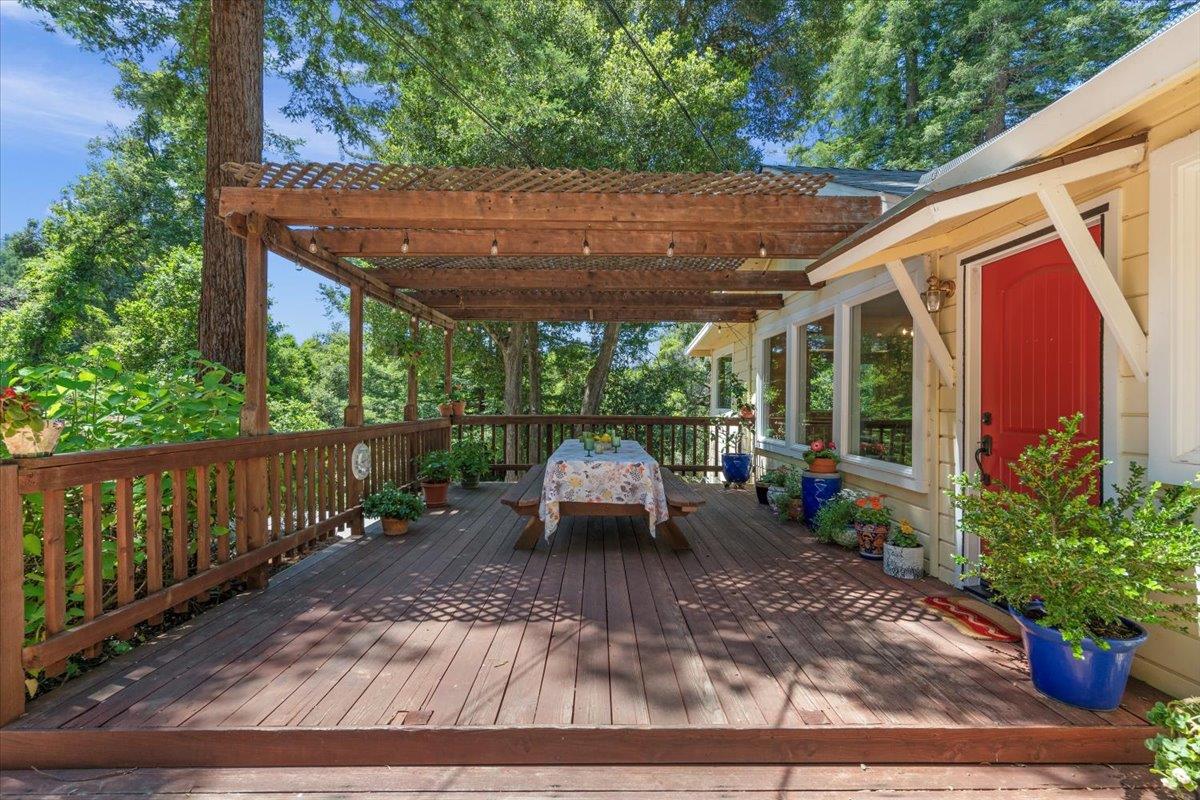 Detail Gallery Image 6 of 54 For 11949 Lakeshore Dr, Felton,  CA 95018 - 3 Beds | 2 Baths