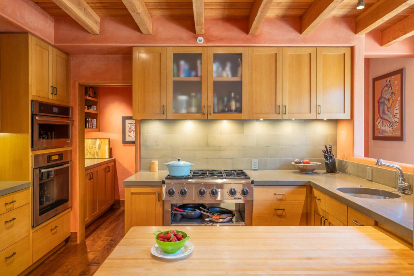 Detail Gallery Image 12 of 43 For 5441 Quail Meadows Dr, Carmel,  CA 93923 - 4 Beds | 4/1 Baths
