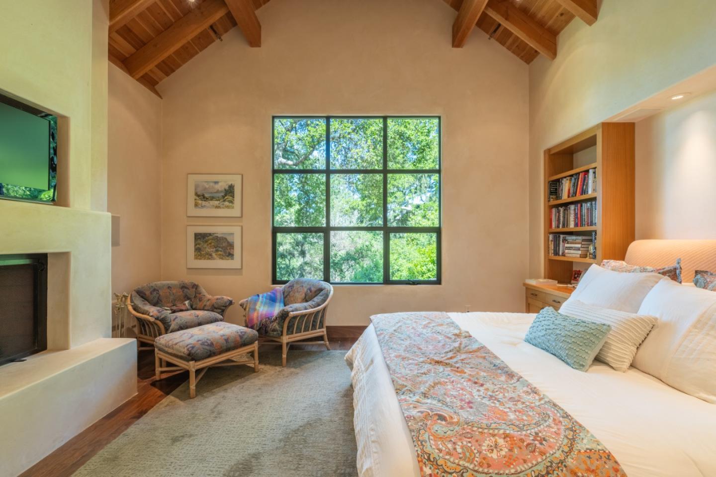 Detail Gallery Image 13 of 43 For 5441 Quail Meadows Dr, Carmel,  CA 93923 - 4 Beds | 4/1 Baths
