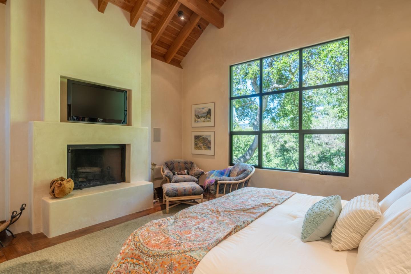 Detail Gallery Image 14 of 43 For 5441 Quail Meadows Dr, Carmel,  CA 93923 - 4 Beds | 4/1 Baths