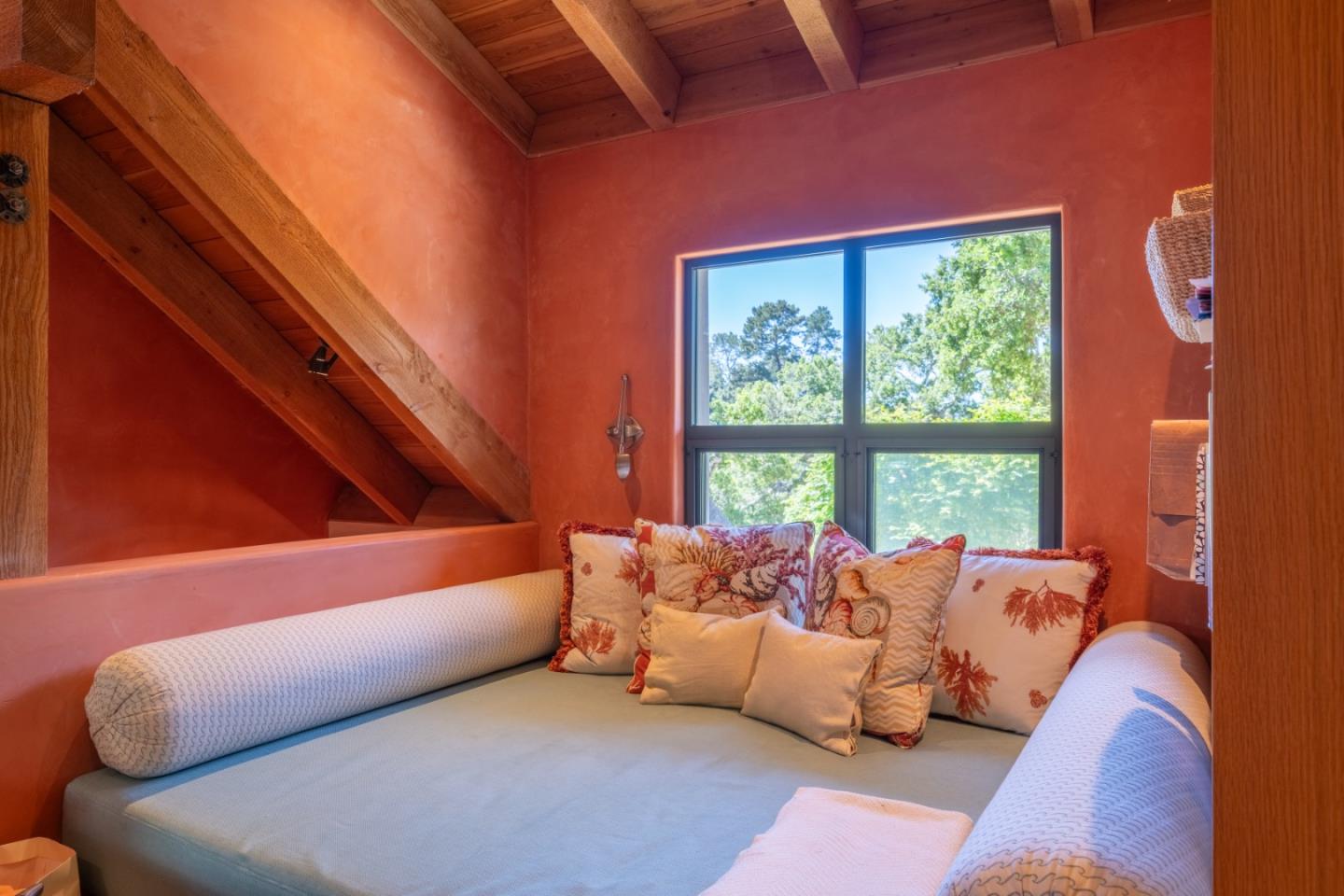 Detail Gallery Image 21 of 43 For 5441 Quail Meadows Dr, Carmel,  CA 93923 - 4 Beds | 4/1 Baths