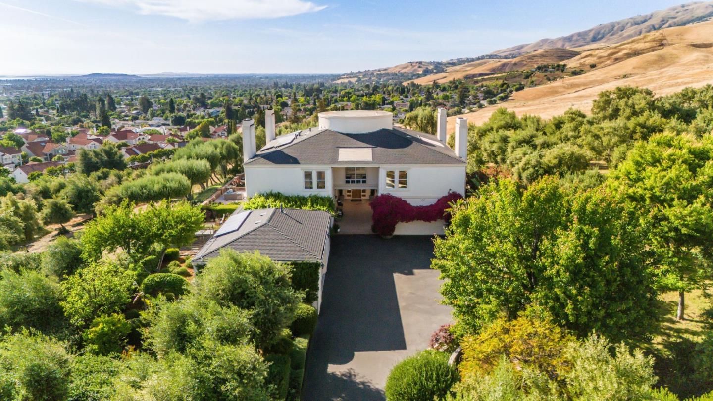 Detail Gallery Image 61 of 76 For 2589 Greenrock Rd, Milpitas,  CA 95035 - 4 Beds | 3/1 Baths