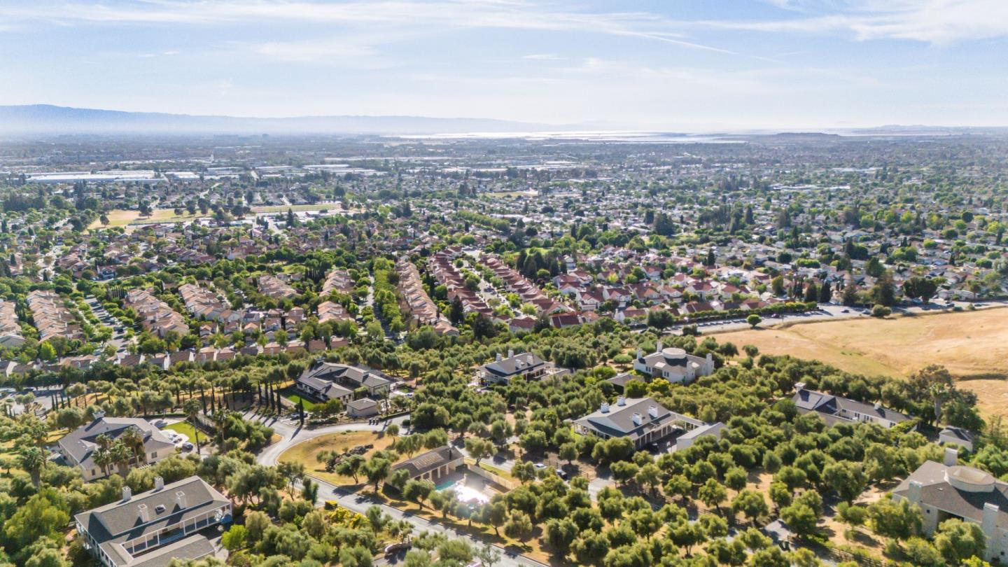 Detail Gallery Image 67 of 76 For 2589 Greenrock Rd, Milpitas,  CA 95035 - 4 Beds | 3/1 Baths