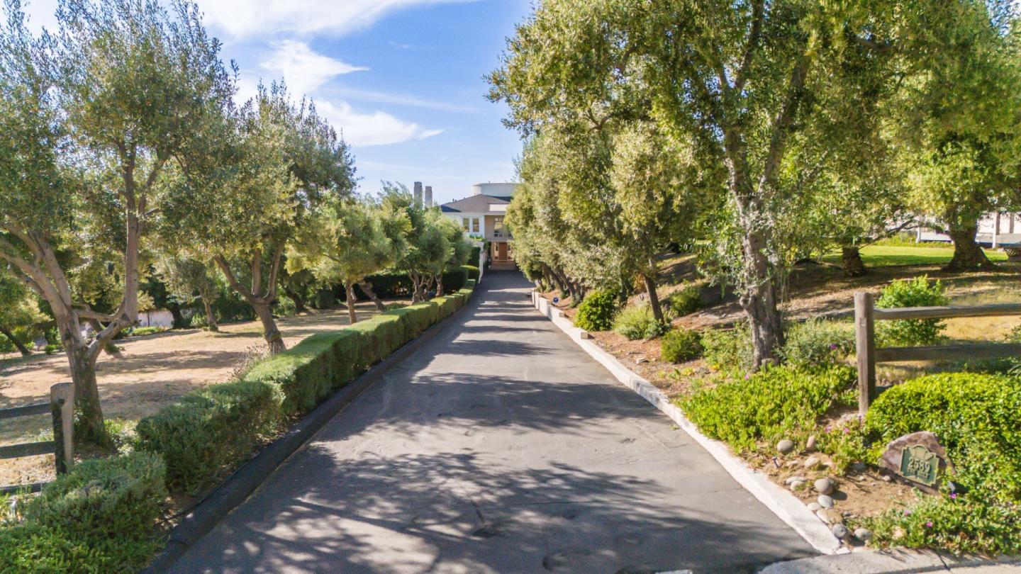 Detail Gallery Image 69 of 76 For 2589 Greenrock Rd, Milpitas,  CA 95035 - 4 Beds | 3/1 Baths