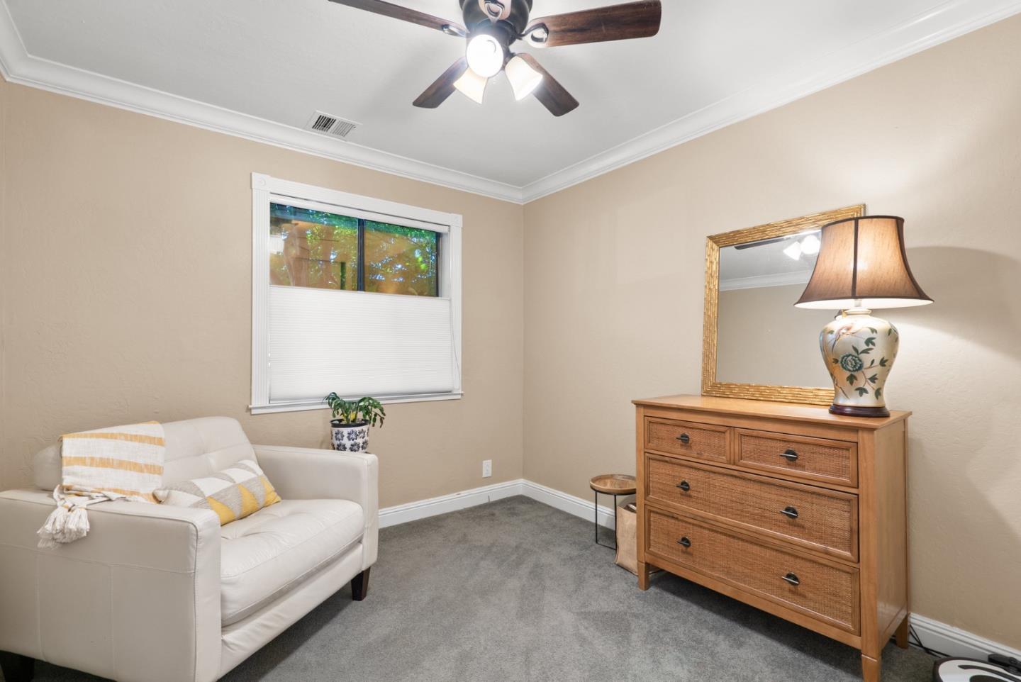Detail Gallery Image 19 of 51 For 102 Tree Frog Ln, Santa Cruz,  CA 95060 - 2 Beds | 2 Baths