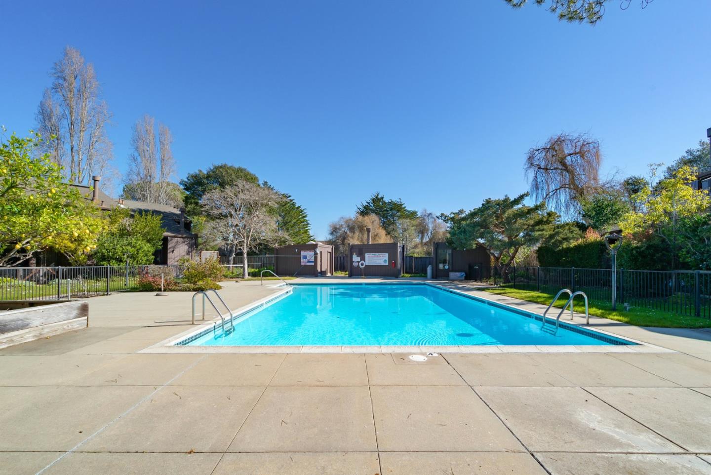 Detail Gallery Image 38 of 51 For 102 Tree Frog Ln, Santa Cruz,  CA 95060 - 2 Beds | 2 Baths