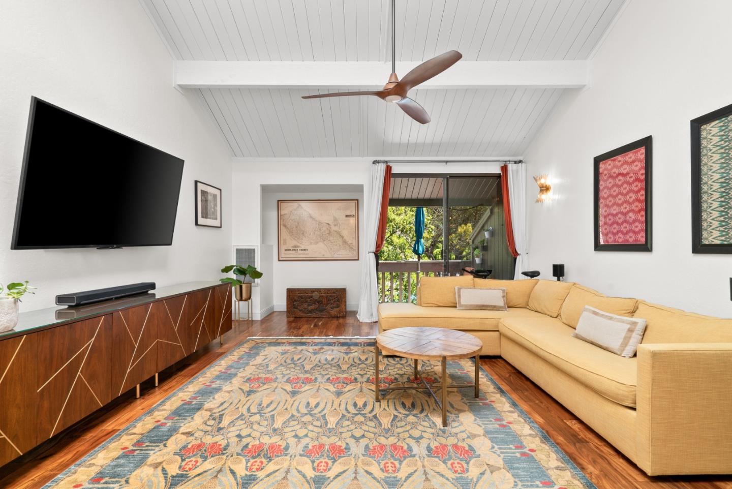 Detail Gallery Image 5 of 51 For 102 Tree Frog Ln, Santa Cruz,  CA 95060 - 2 Beds | 2 Baths