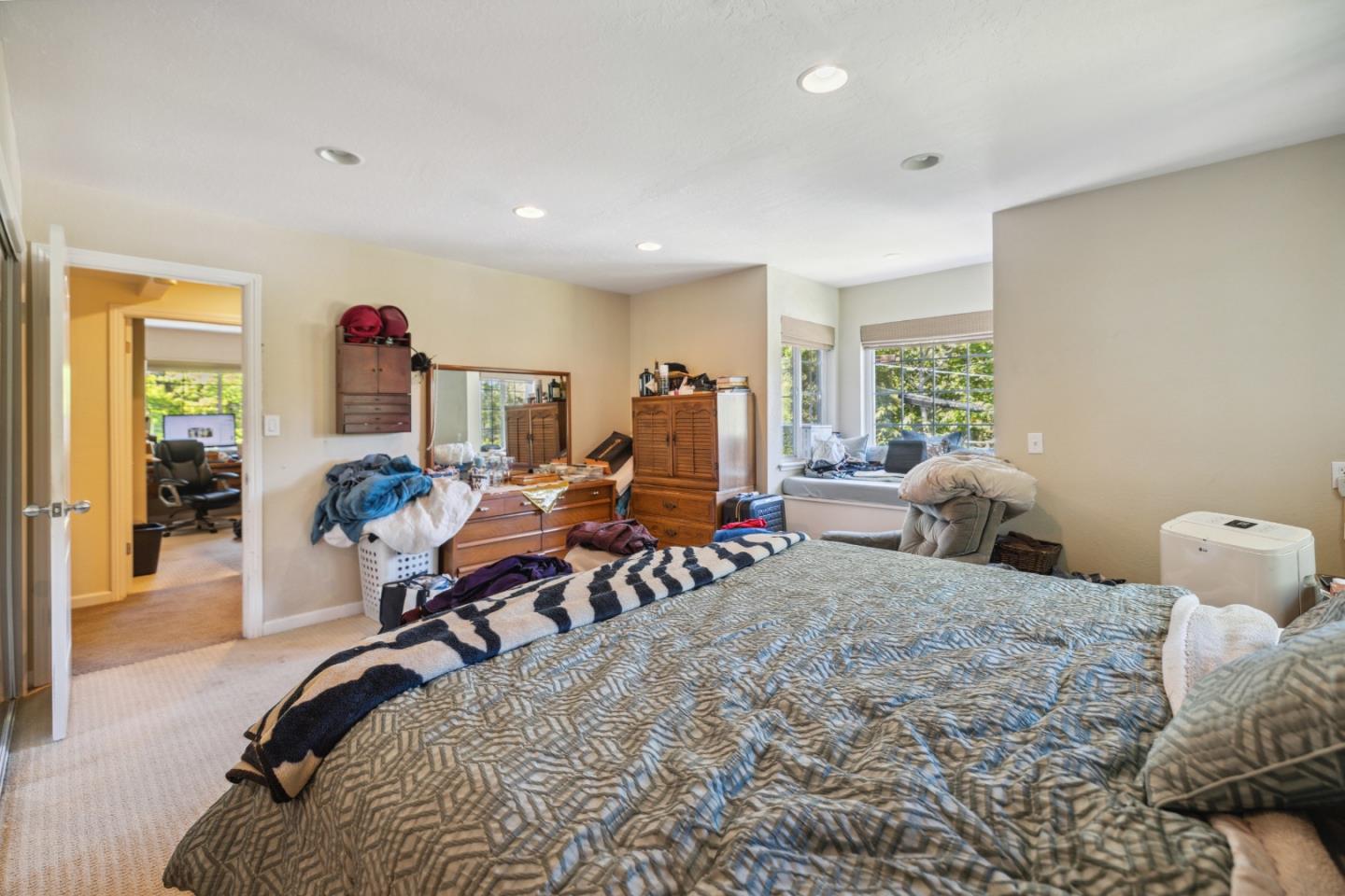 Detail Gallery Image 17 of 73 For 600 Cook Way, Ben Lomond,  CA 95005 - 4 Beds | 2/1 Baths