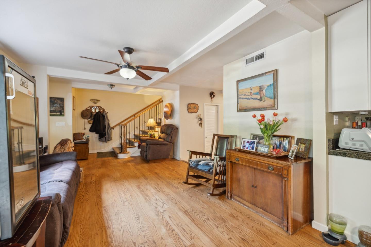 Detail Gallery Image 5 of 73 For 600 Cook Way, Ben Lomond,  CA 95005 - 4 Beds | 2/1 Baths