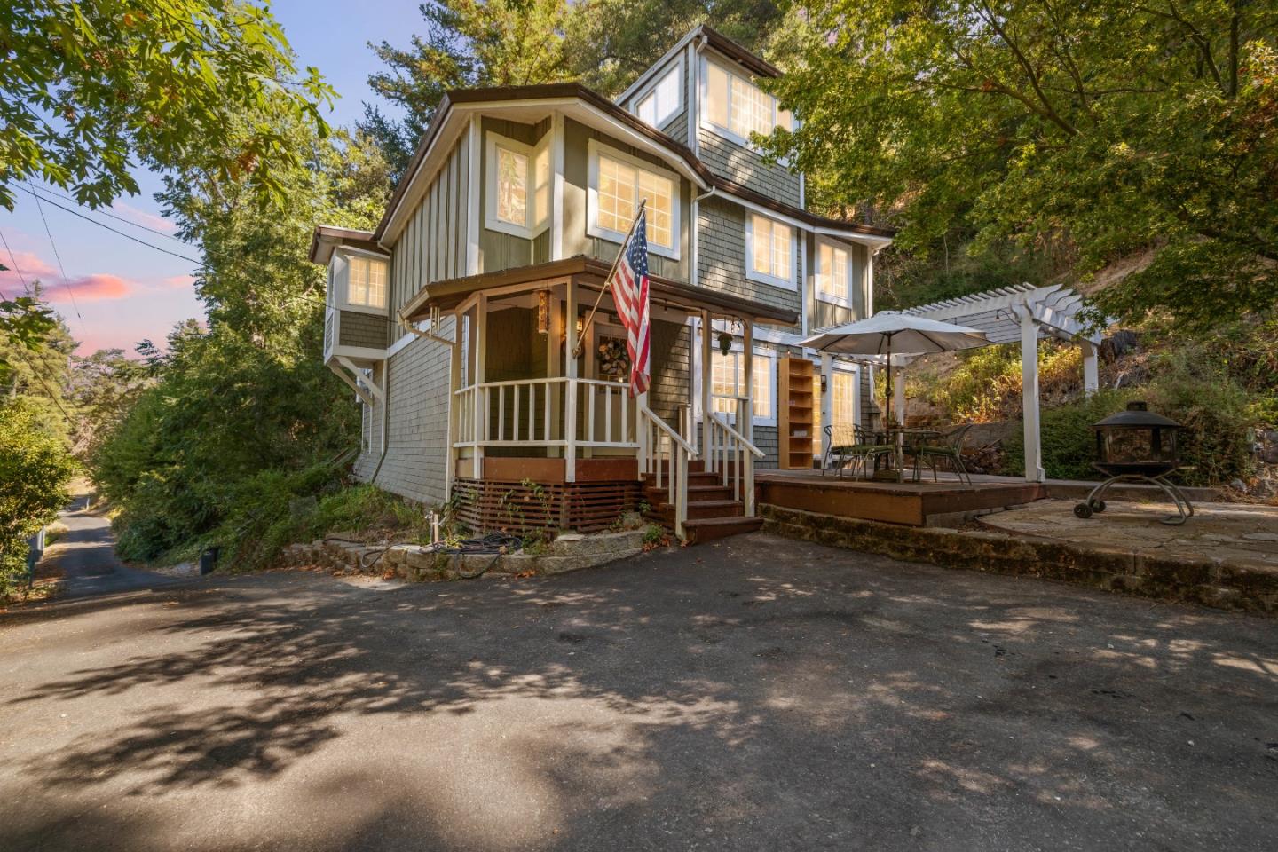 Detail Gallery Image 76 of 85 For 600 Cook Way, Ben Lomond,  CA 95005 - 4 Beds | 2/1 Baths