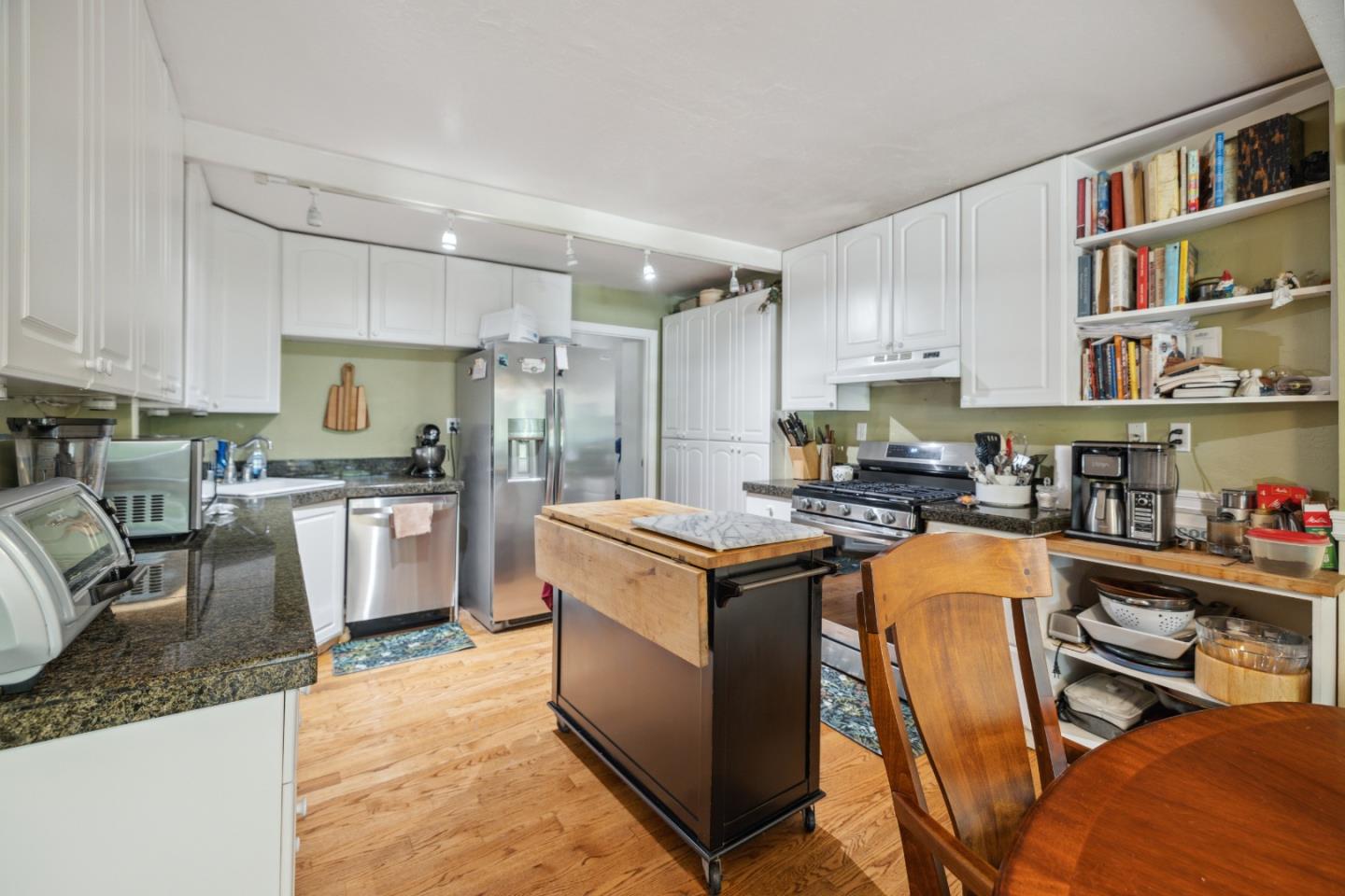 Detail Gallery Image 9 of 73 For 600 Cook Way, Ben Lomond,  CA 95005 - 4 Beds | 2/1 Baths