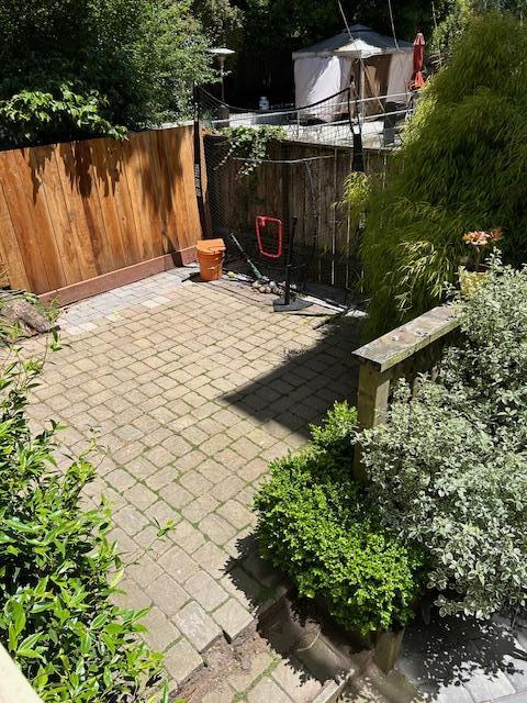 Detail Gallery Image 20 of 21 For 1976 Fell St, San Francisco,  CA 94117 - 3 Beds | 1/1 Baths